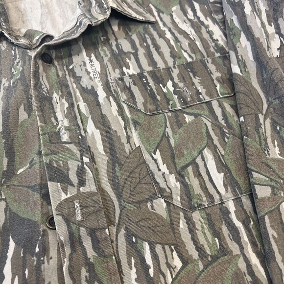 Vintage Cabela’s Chamois Button Shirt Men's Medium Long Sleeve Realtree Camo USA - Picture 3 of 9